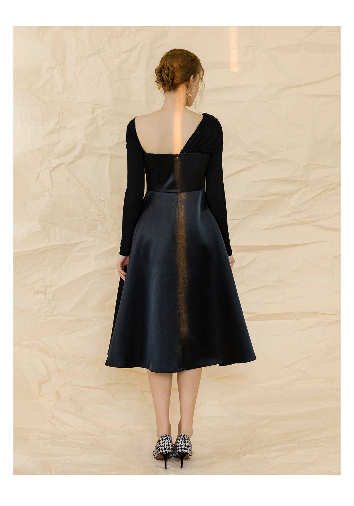 Birthday Party Little Black Dress Lady Temperament Design Sense Niche Mid-length Oblique Collar Off-the-shoulder Long-sleeved