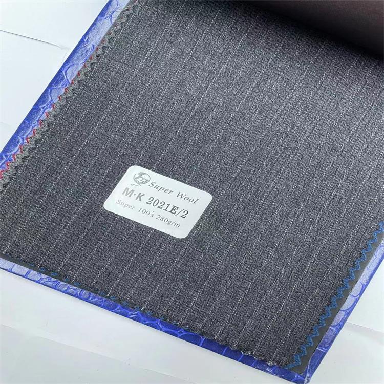 New Worsted Autumn and Winter Striped Wool Suit Fabric, Seasonal Men's and Women's Suit Fabric
