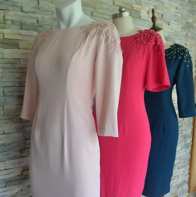 Tailor Shop Custom Made Groom Mother of Bride Dress Embellished Cocktail Quinceanera Homecoming Cold-Shoulder Capelet Lace