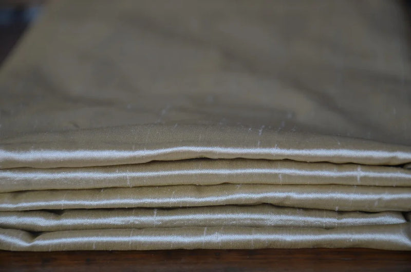 Tailor Shop Color-changing Silk Double Palace Fabric Mulberry Cloth Straight Skeleton Raw Silk