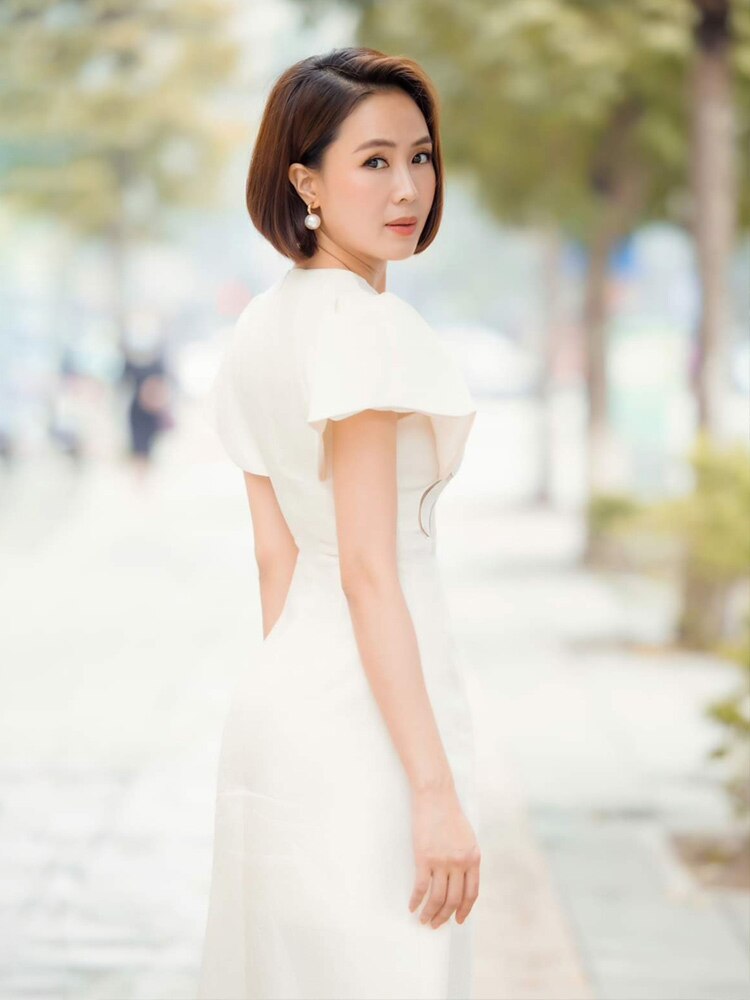 tailor shop Three-dimensional relief flower stitching fashion jacquard slim high waist white dress  formal occasion wear